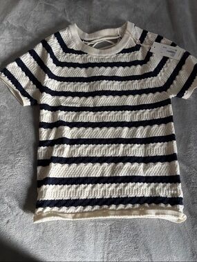 Women’s size small heartloom NWT Short-Sleeve Navy & White Striped Knit Top
